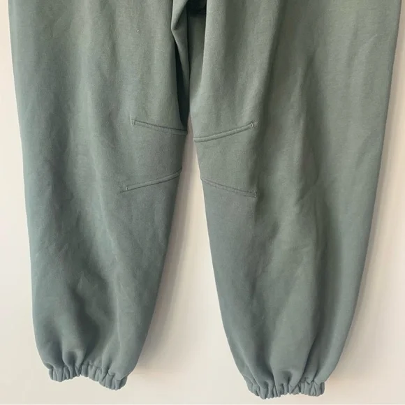 Lululemon Athletica Loungeful Classic-Fit Jogger Sweatpants Size Medium - Picture 8 of 11